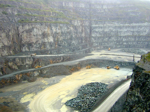 Kapa`a quarry, May 6, 2002 - Eric Guinther